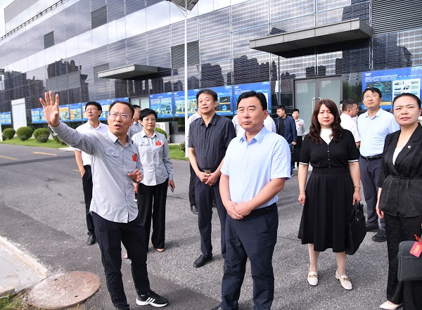 河北省全国人大代表到英利集团开展专题调研